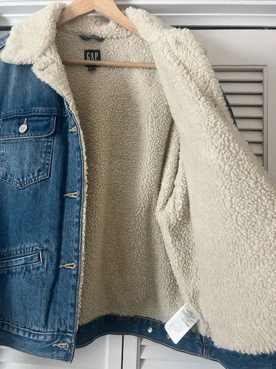 GAP Sherpa Lined Denim Jacket Trucker Jean Jacket Cozy Fleece Lined Blue Size L - Picture 5 of 7